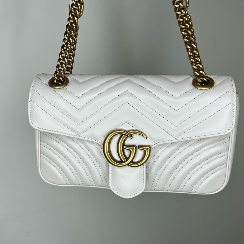 ✨SOLD✨ White GG Marmont Small Matelassé Shoulder Bag